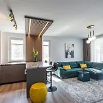 Daire Urban Plaza Mountain View Luxury Retreat *