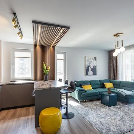 Apartament Urban Plaza Mountain View Luxury Retreat *