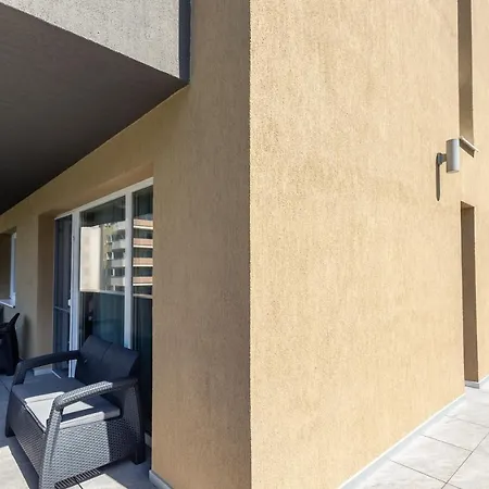 Urban Plaza Mountain View Luxury Retreat Daire Braşov