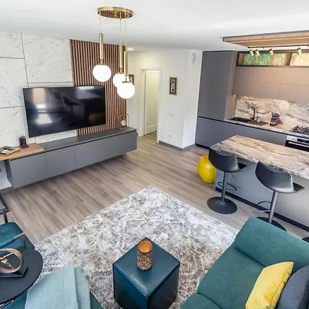 Urban Plaza Mountain View Luxury Retreat * Brasov