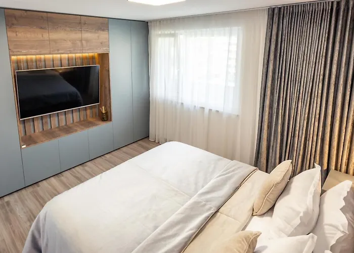 Urban Plaza Mountain View Luxury Retreat Apartamento Braşov