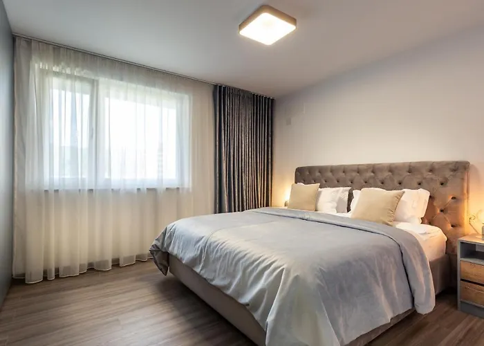 Urban Plaza Mountain View Luxury Retreat Braşov