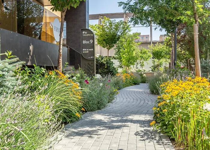 Urban Plaza Mountain View Luxury Retreat Apartamento